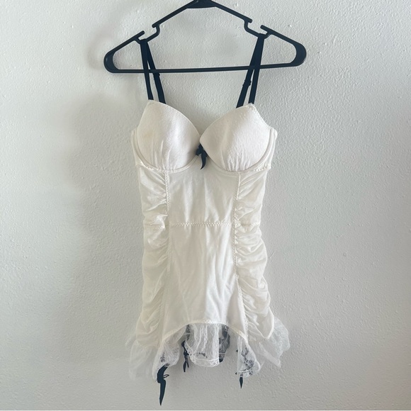 Victoria’s Secret lingerie - Picture 6 of 12